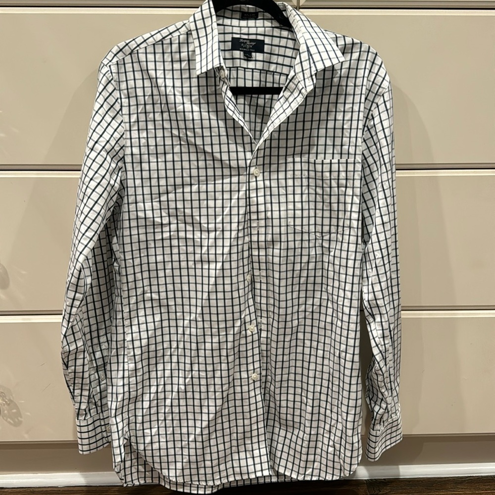 ✨ Men’s JCrew Button Down Shirt